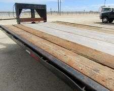 M-104  1991 Flatbed Gooseneck Trailer