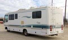 M-130 1996 Airstream Cutter Motor Coach