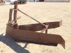 M-305  3-Point V Ditcher