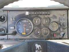 B-1209  1981 Mack Box Truck