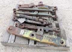 M-142  Lift Arms + Top Links