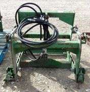 B-1105  John Deere Front Mounts