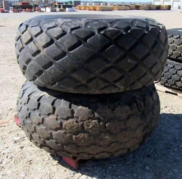 M-426  Tires & Wheels (2)