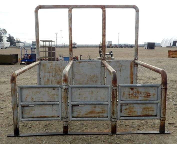 M-338  Horse Inspection Station