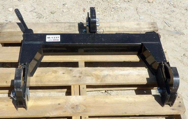 M-1337 3-Point Quick Hitch