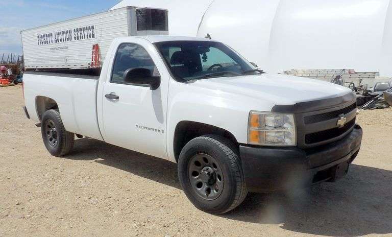 M-1316 2007 Chevy 1500 Silverado Pickup