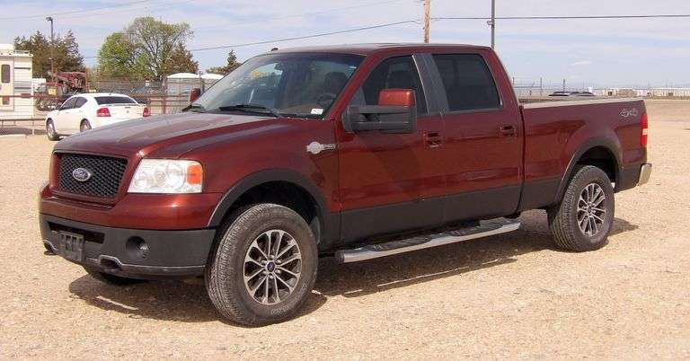 M-555  2007 Ford F-150 King Ranch 4x4 Pickup