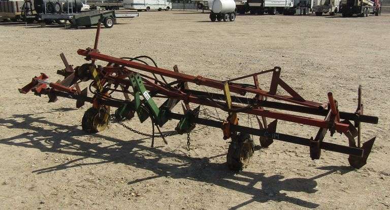 M-980 3-Point 5 Row Corrugator