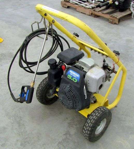 M-524 Karcher Pressure Washer