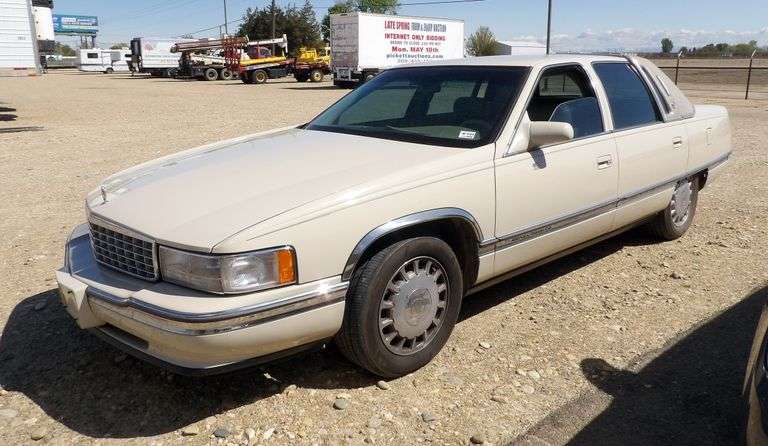 M-925  1996 Cadillac Deville