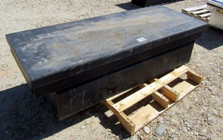 M-483  Crossbody Pickup Toolbox