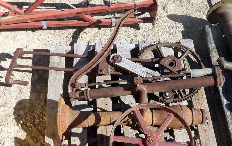 M-845 Primitive Pump & Jacks - Pickett Auction Service