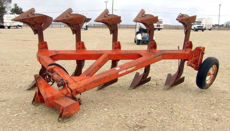 M-365  Allis Chalmers Rollover Plow