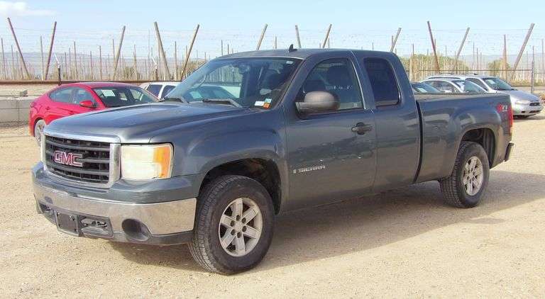 M-1288  2007 GMC Sierra 1500 Pickup
