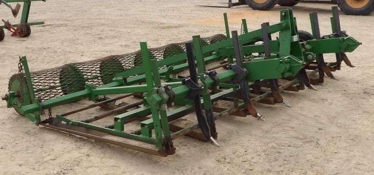 M-695 Bedding Harrow