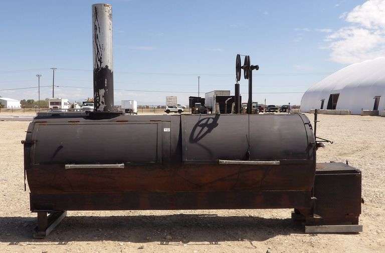 M-665 BBQ Smoker