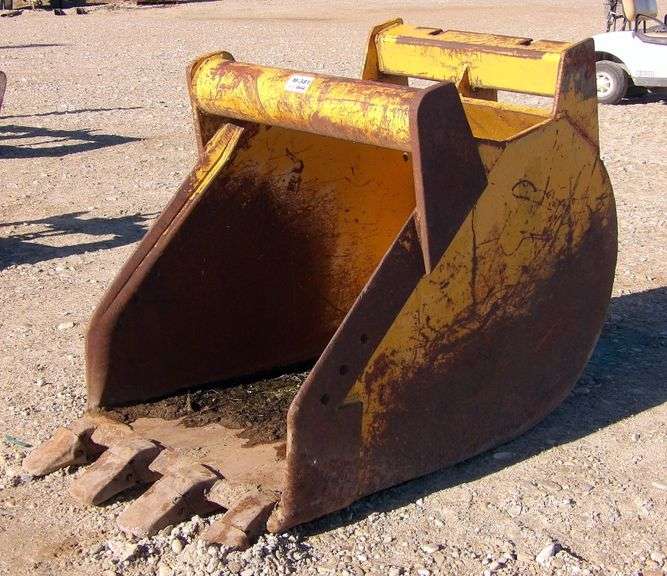 M-381  Backhoe Bucket