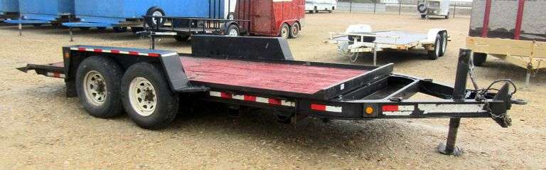 M-829  2011 TowMaster Car Hauler Trailer