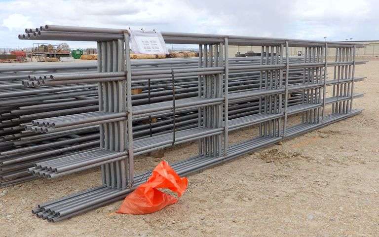 M-368  20' Heavy Duty Continuous Rail Fence (10)