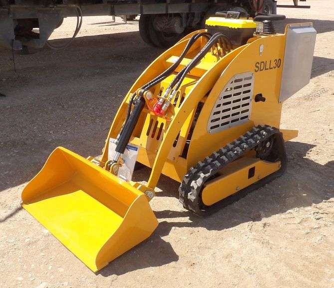 M-1157 SD Lanch SDLL30 Mini Skid Steer
