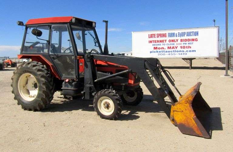 M-500  Zetor 4320 Tractor w/Loader