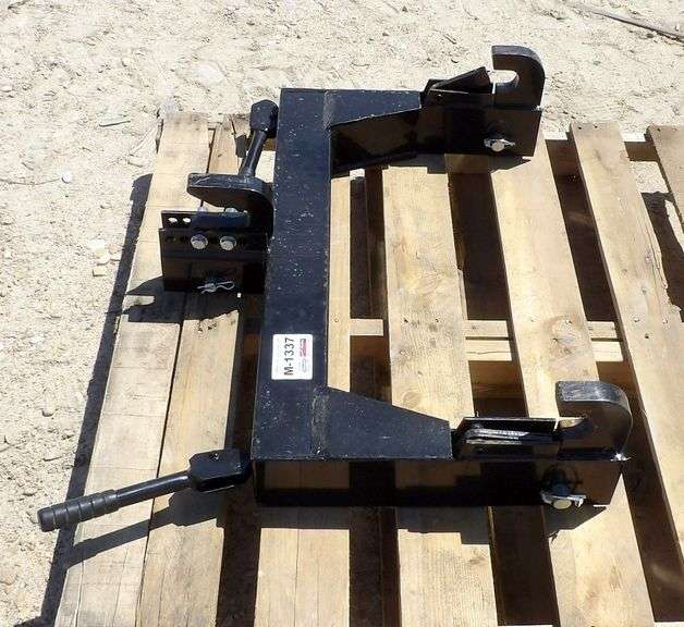 M-1337 3-Point Quick Hitch
