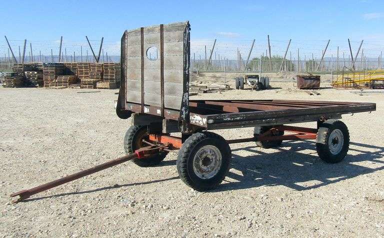 M-1215 Hay Wagon