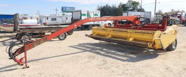 M-1289  New Holland Pull Swather