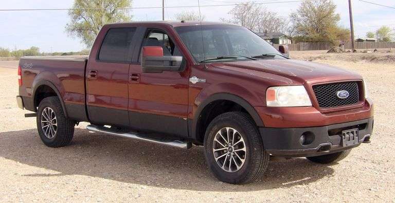 M-555  2007 Ford F-150 King Ranch 4x4 Pickup
