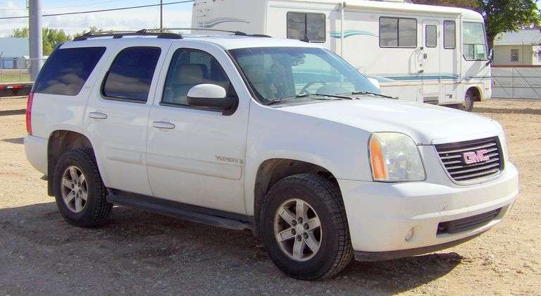 M-1138  2007 GMC Yukon SLT 4x4 SUV