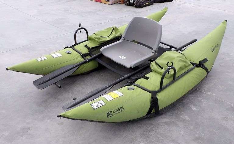 M-450  Classic Accessories Clark Fork Pontoon
