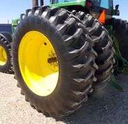 M-1252 John Deere 4955 MFWD Tractor