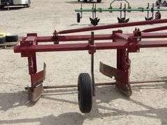 M-726 Cultivator