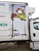 M-772 2005 Freightliner Reefer Truck