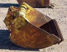M-382  Backhoe Bucket