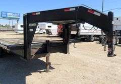 M-1260 2005 Gooseneck Flatbed Trailer
