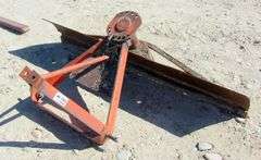 M-783  3-Point Blade