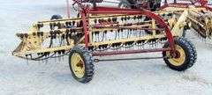 M-1351 New Holland 258 Twin Rakes