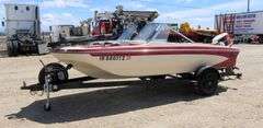 M-1170  1976 Glastron 14' Tri-Hull Model T-166 Boat