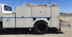 M-487  1991 Ford F-800 Crane Truck