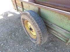 M-1059  John Deere 33 Compost Spreader
