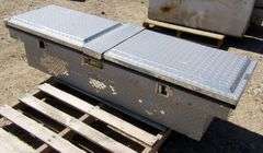 M-481  DeeZee Pickup Toolbox