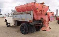 M-874 1966 Ford F600 Dump Truck