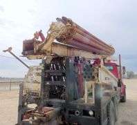 M-700 1998 Ford Louisville Truck W/Simco 7000 Well Drilling Rig