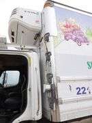 M-772 2005 Freightliner Reefer Truck
