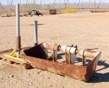 M-384  Stands / Backhoe Bucket