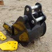 M-1075  8" Mini Excavator Dig Bucket