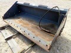 M-550  Skid Steer Bucket