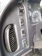 M-772 2005 Freightliner Reefer Truck