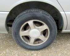 M-1058  2000 Nissan Quest SE Van
